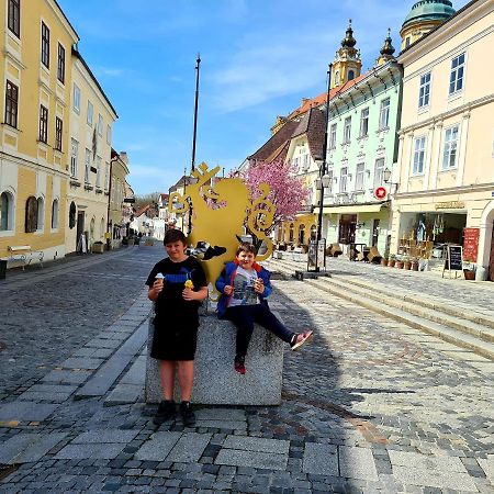 Schon Wohnen Beim Stift Melk Lägenhet Exteriör bild
